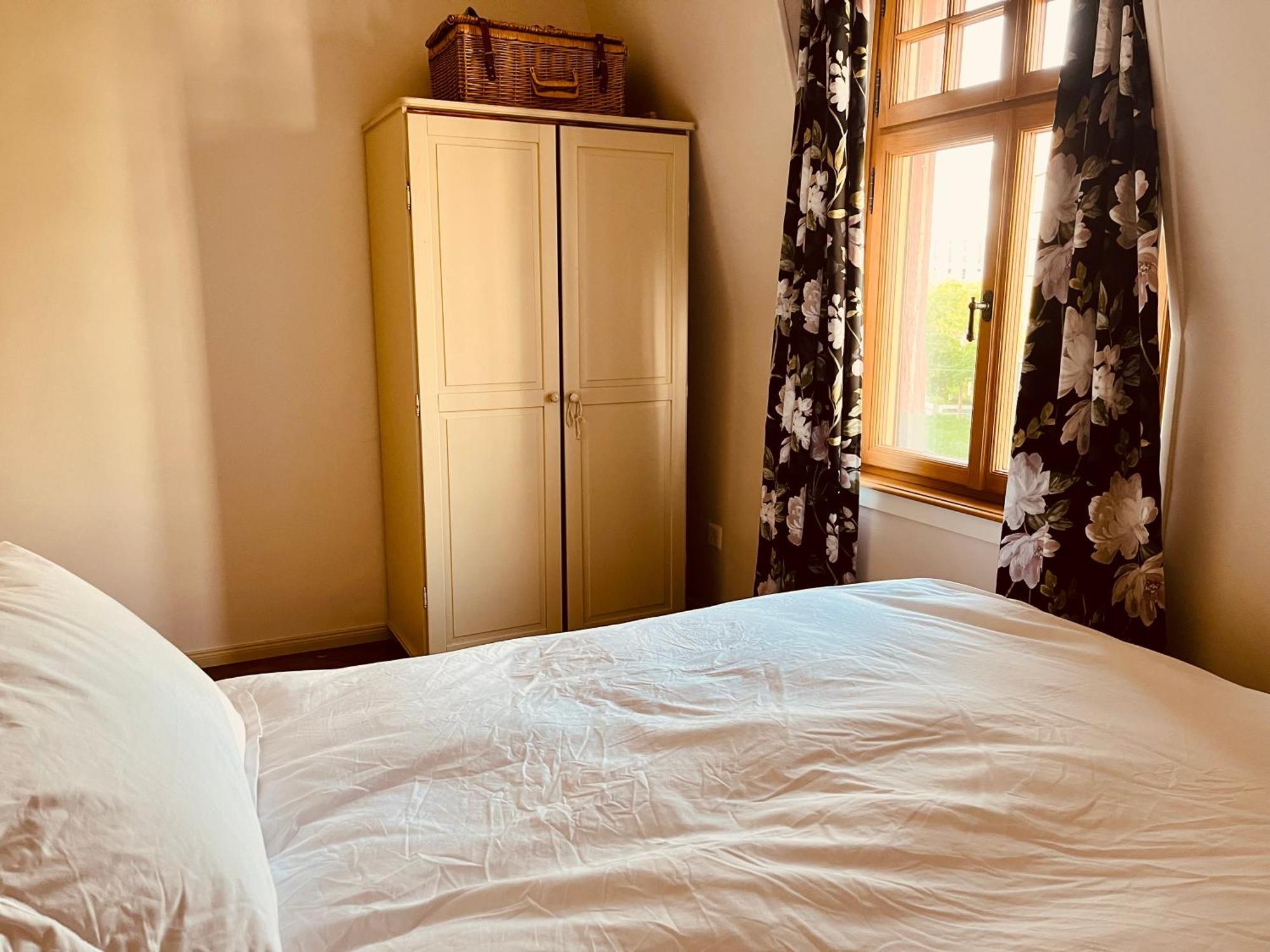 Georgian Guest Rooms بازل المظهر الخارجي الصورة