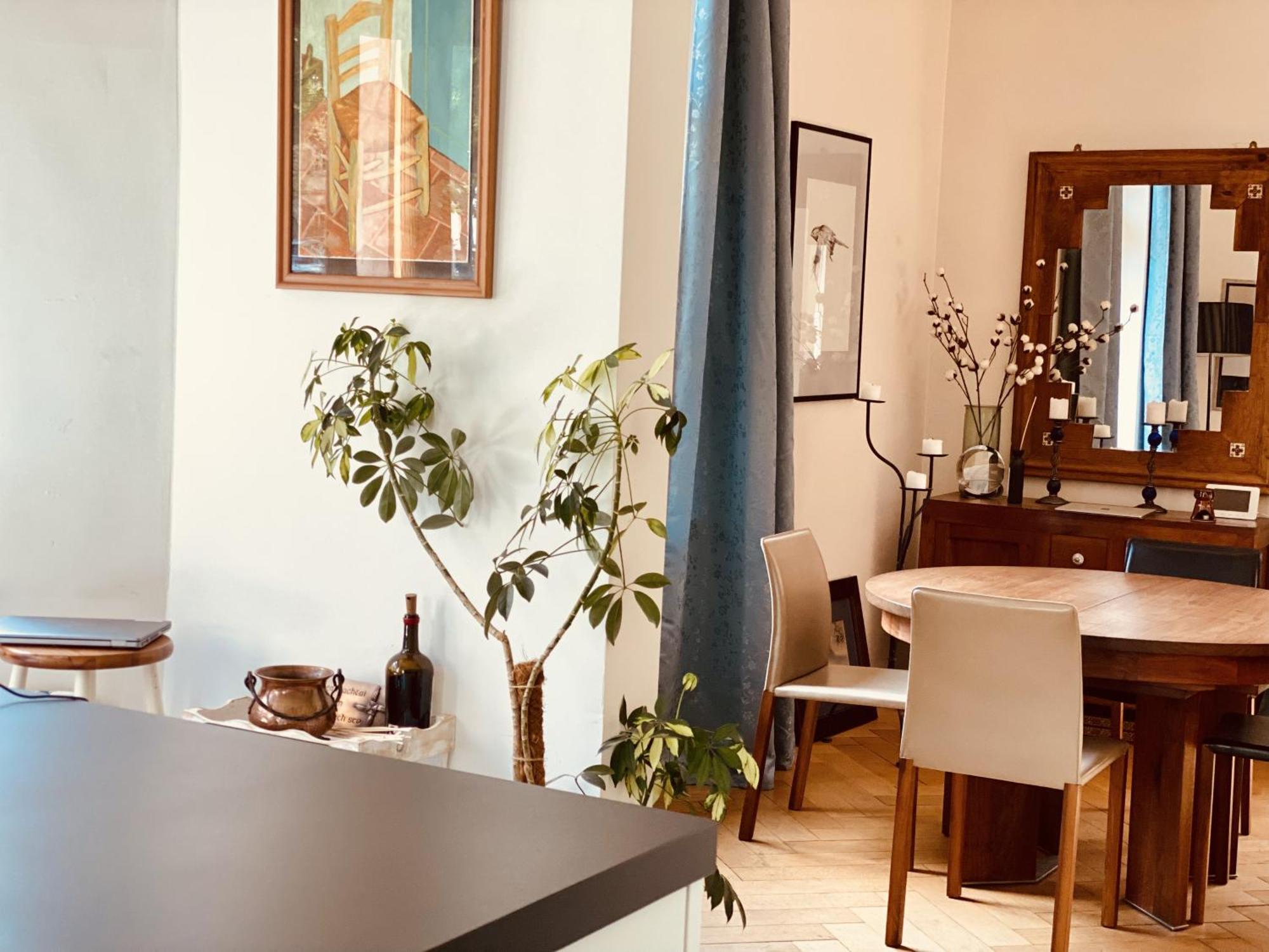 Georgian Guest Rooms بازل المظهر الخارجي الصورة